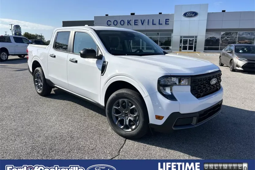 2025 Ford Maverick XLT photo 1