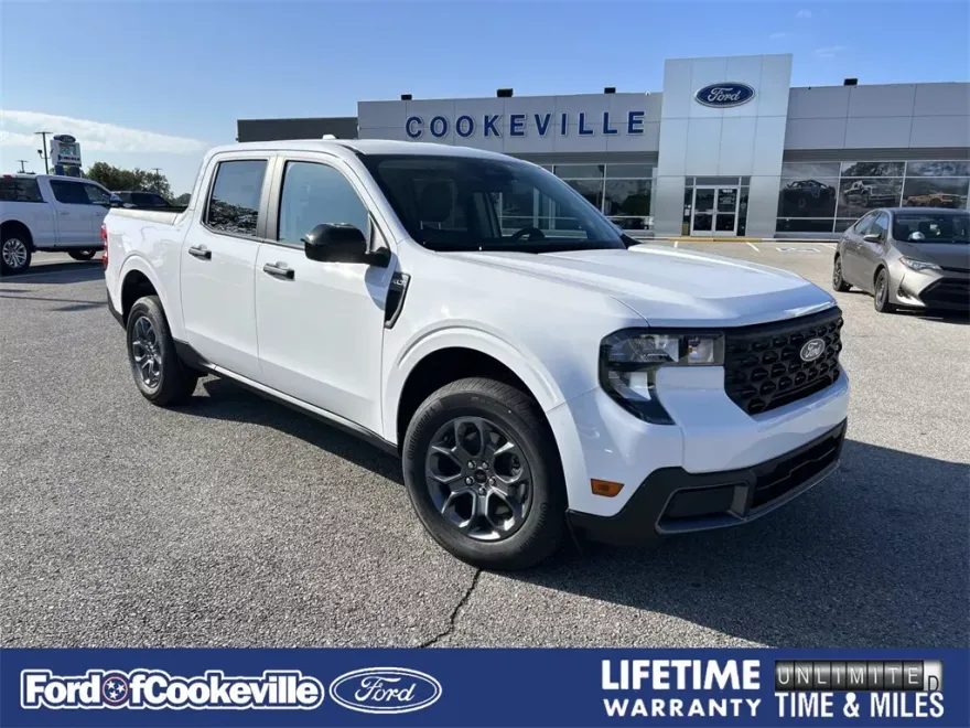 2025 Ford Maverick XLT photo 1