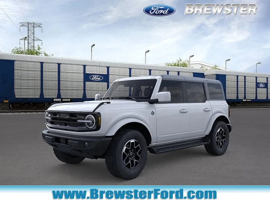 2025 Ford Bronco Outer Banks photo 1