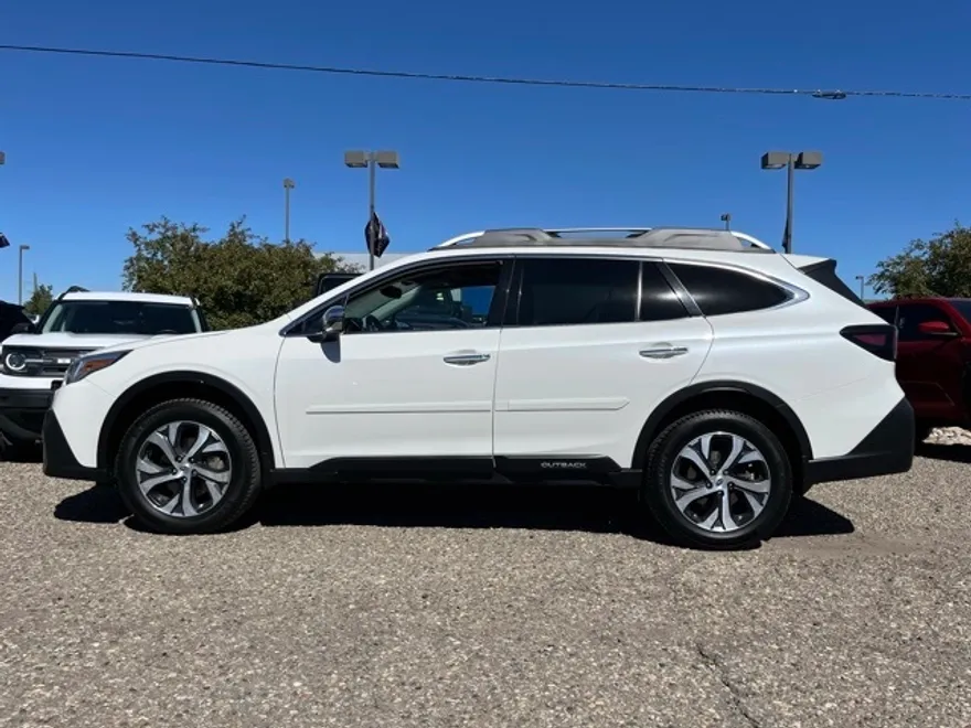 2021 Subaru Outback Touring XT photo 1