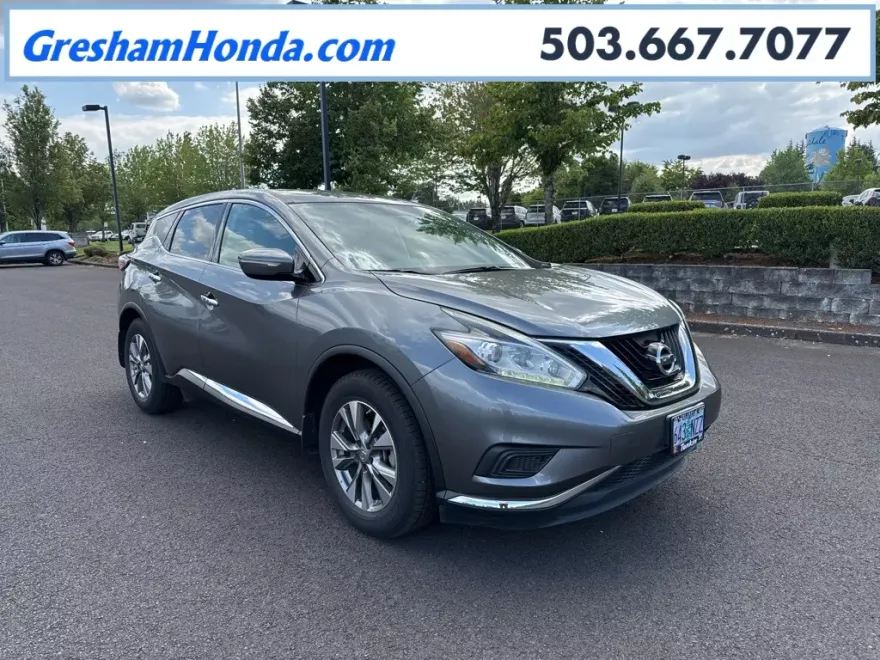 2015 Nissan Murano S photo 1