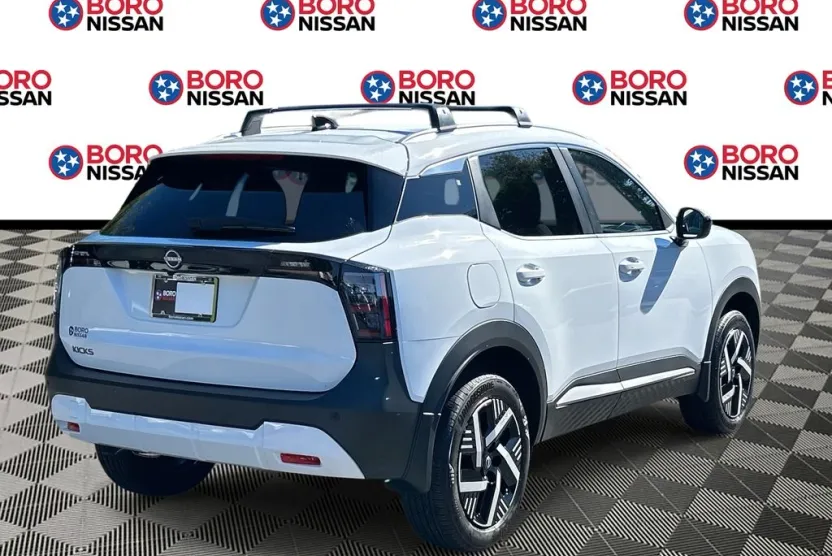 2026 Nissan Kicks SV photo 1
