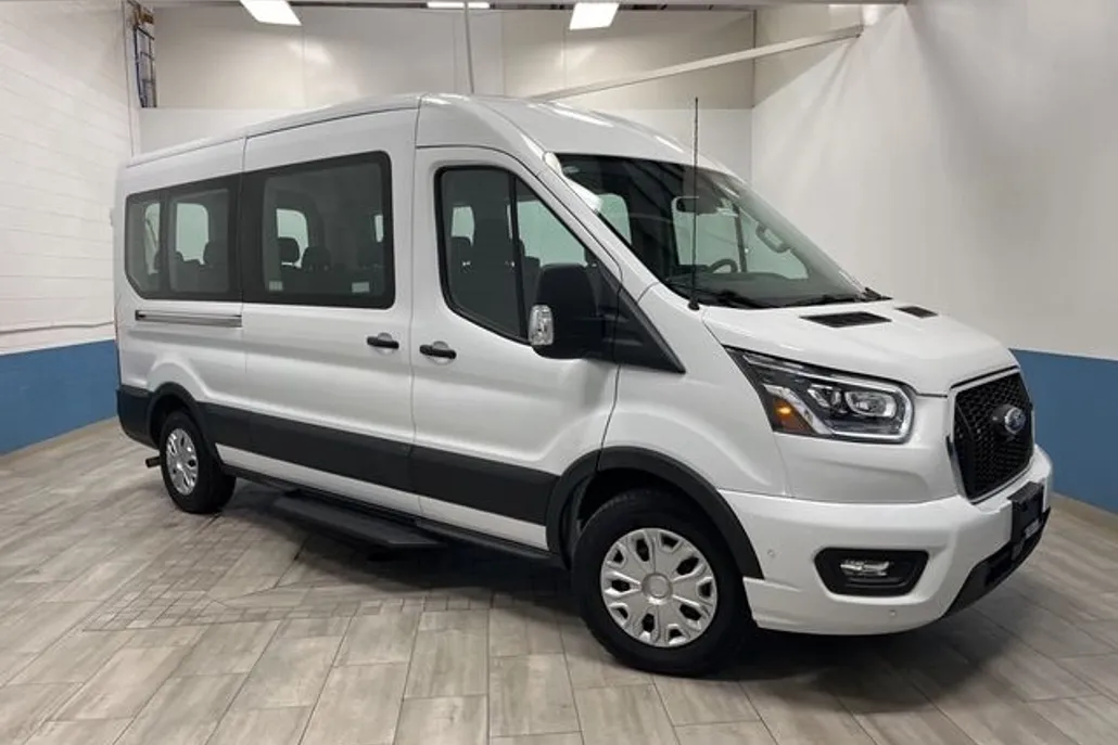 2023 Ford Transit photo 1
