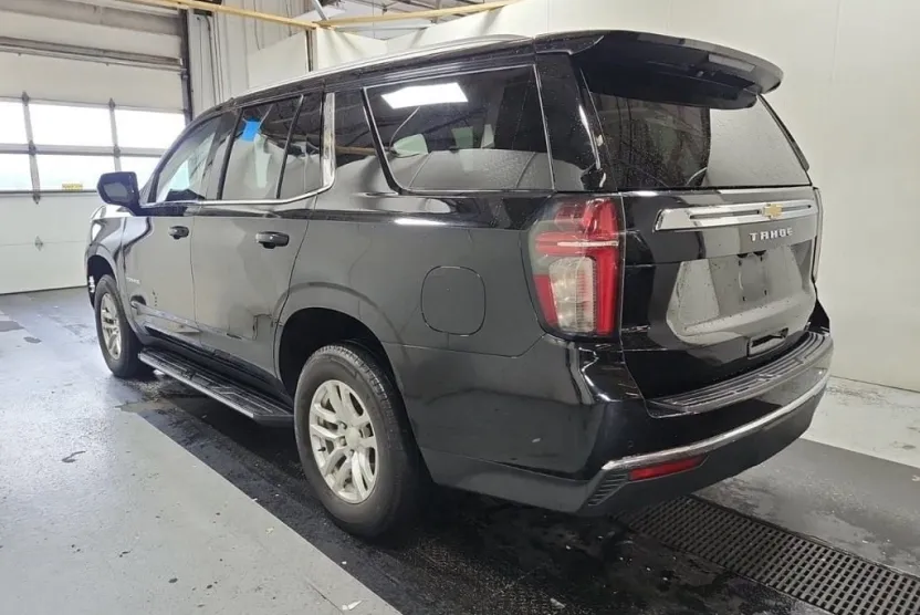 2023 Chevrolet Tahoe LT photo 1