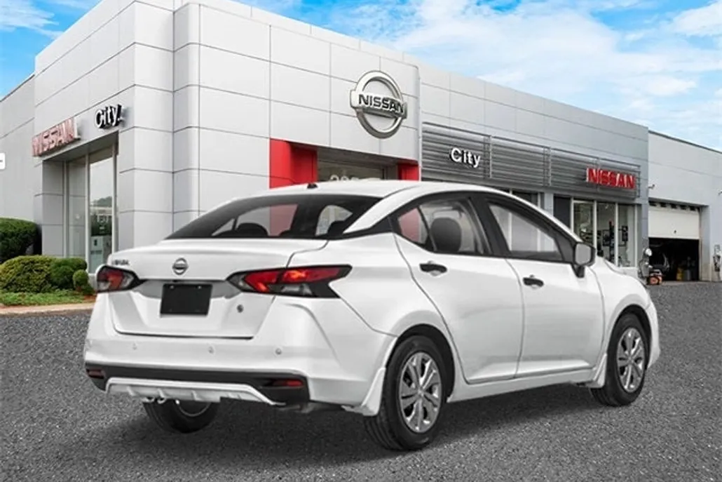 2025 Nissan Versa 1.6 S photo 1