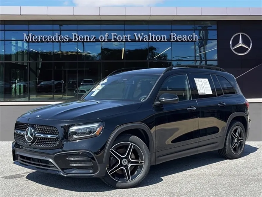 2024 Mercedes Benz GLB 250 photo 1