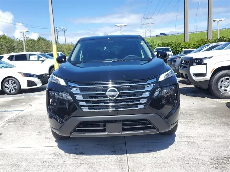 2026 Nissan Rogue SV photo 1
