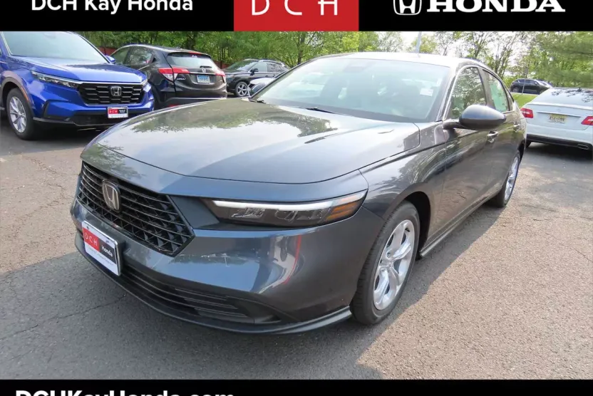 2025 Honda Accord LX photo 1