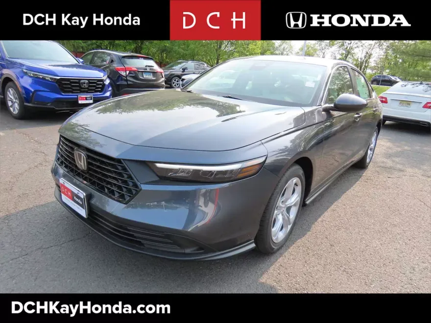 2025 Honda Accord LX photo 1