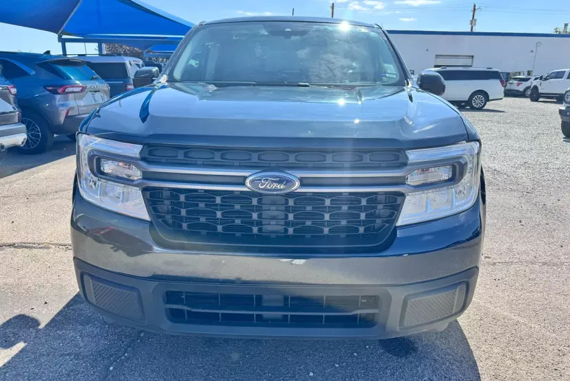 2023 Ford Maverick XLT Lariat photo 1
