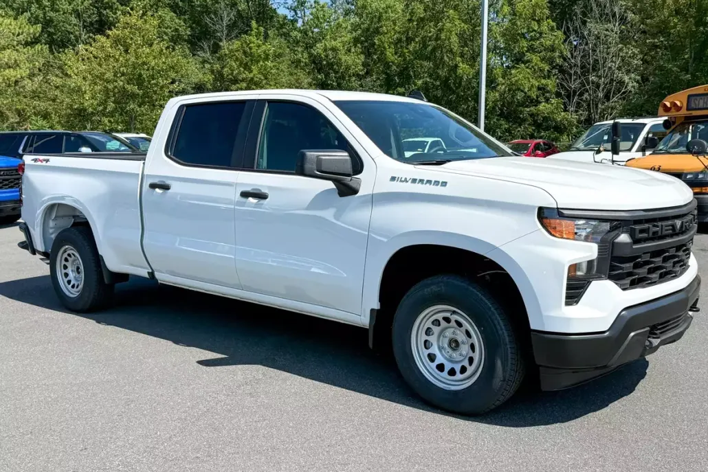 2026 Chevrolet Silverado 1500 photo 1