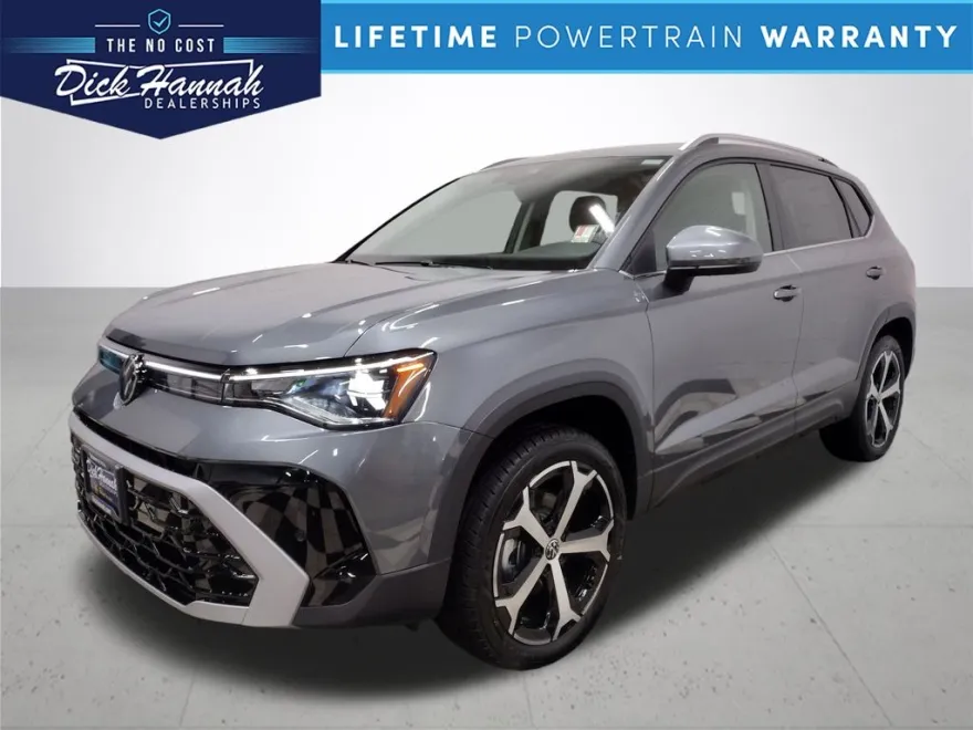 2025 Volkswagen Taos SEL photo 1
