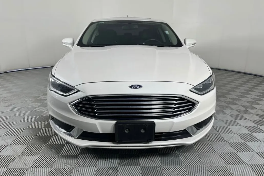 2018 Ford Fusion Energi SE photo 1