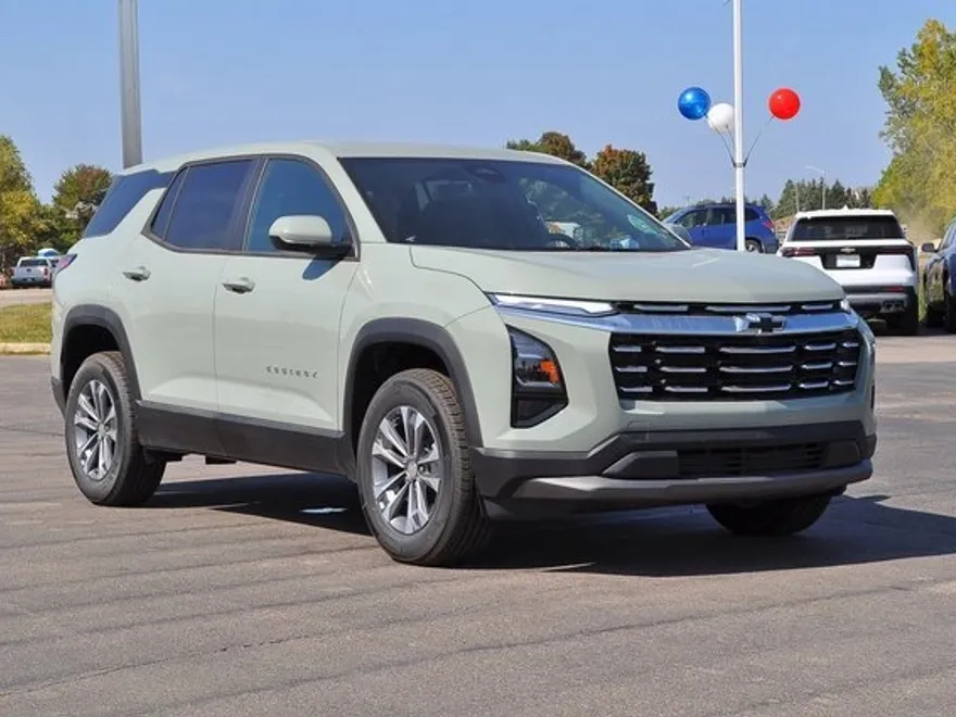 2026 Chevrolet Equinox LT photo 1