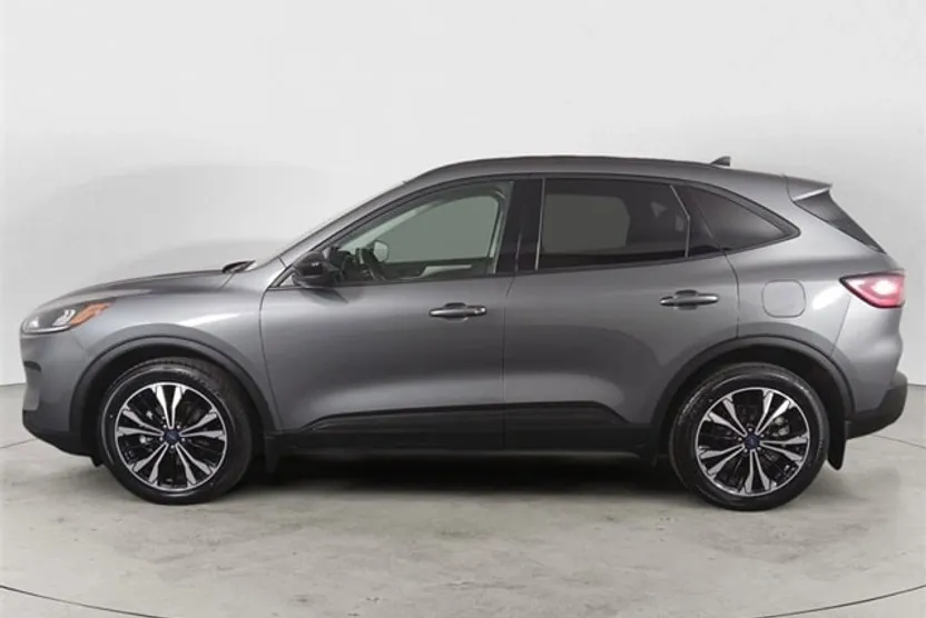 2022 Ford Escape SE Hybrid photo 1