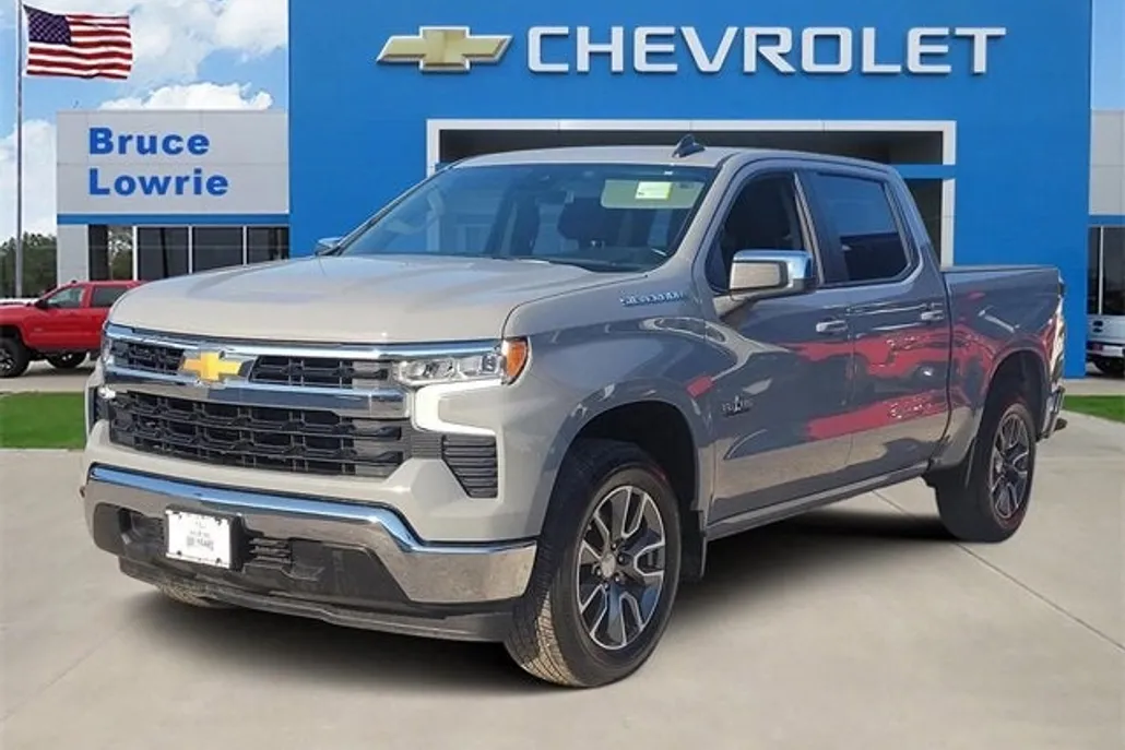 2024 Chevrolet Silverado 1500 LT photo 1