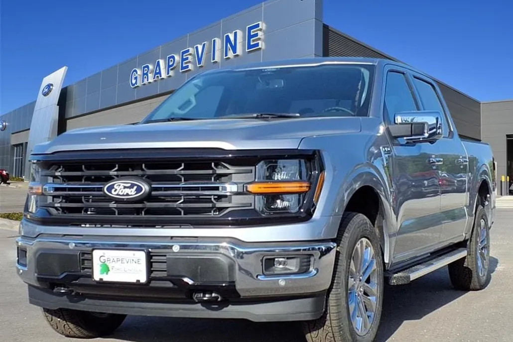 2025 Ford F-150 XLT photo 1