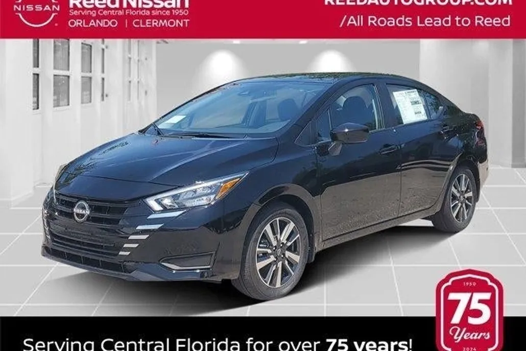 2025 Nissan Versa SV photo 1