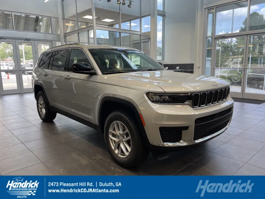 2025 Jeep Grand Cherokee Laredo X photo 1