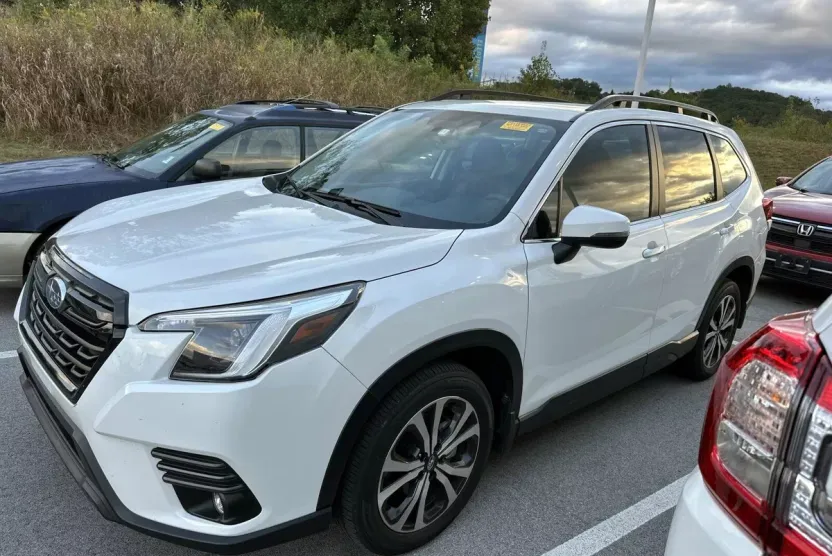 2024 Subaru Forester Limited photo 1