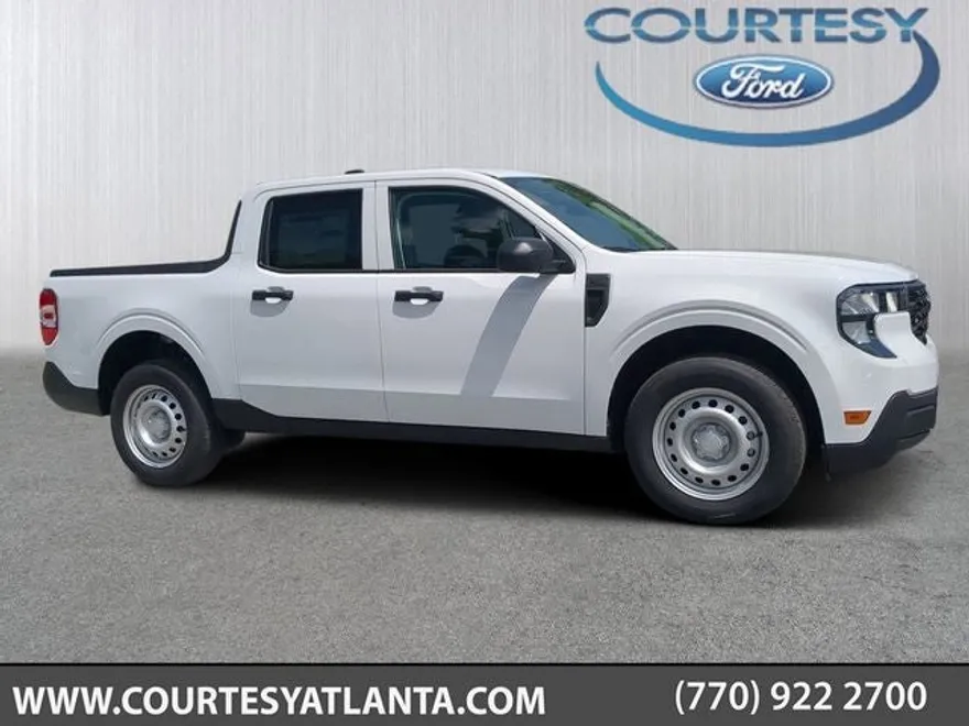 2025 Ford Maverick XL photo 1