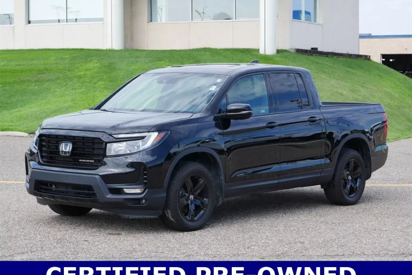2023 Honda Ridgeline Black Edition photo 1