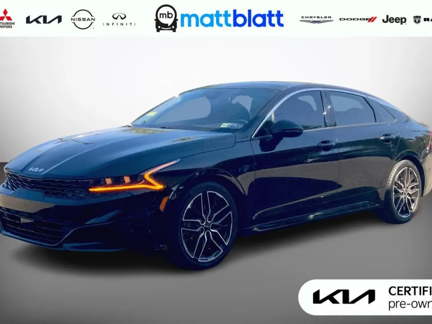 2023 Kia K5 GT photo 1