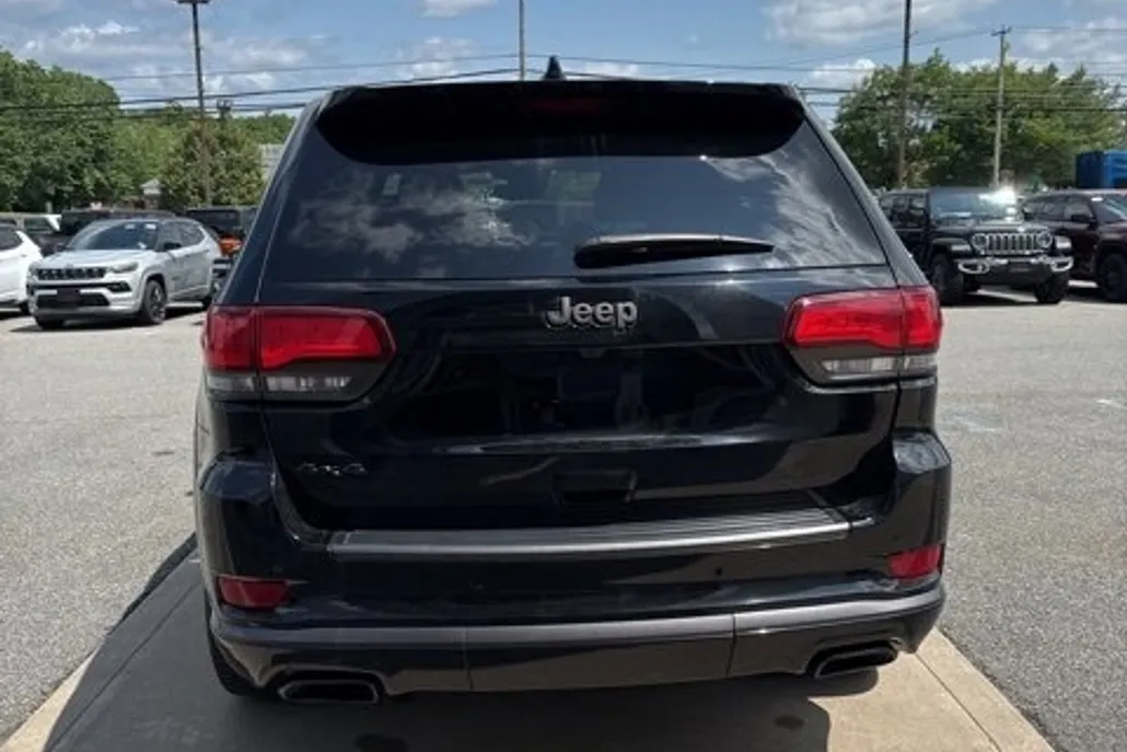 2019 Jeep Grand Cherokee Overland photo 1
