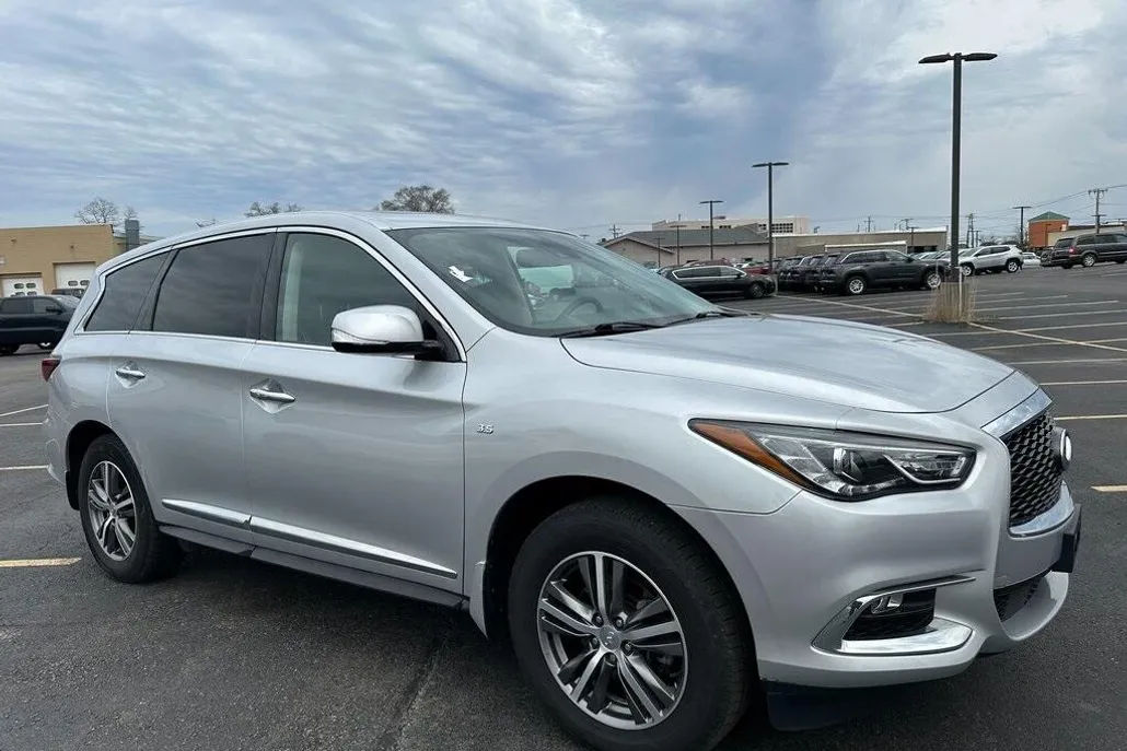 2019 Infiniti QX60 Pure photo 1
