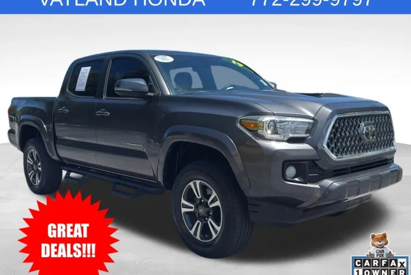 2019 Toyota Tacoma TRD Sport photo 1