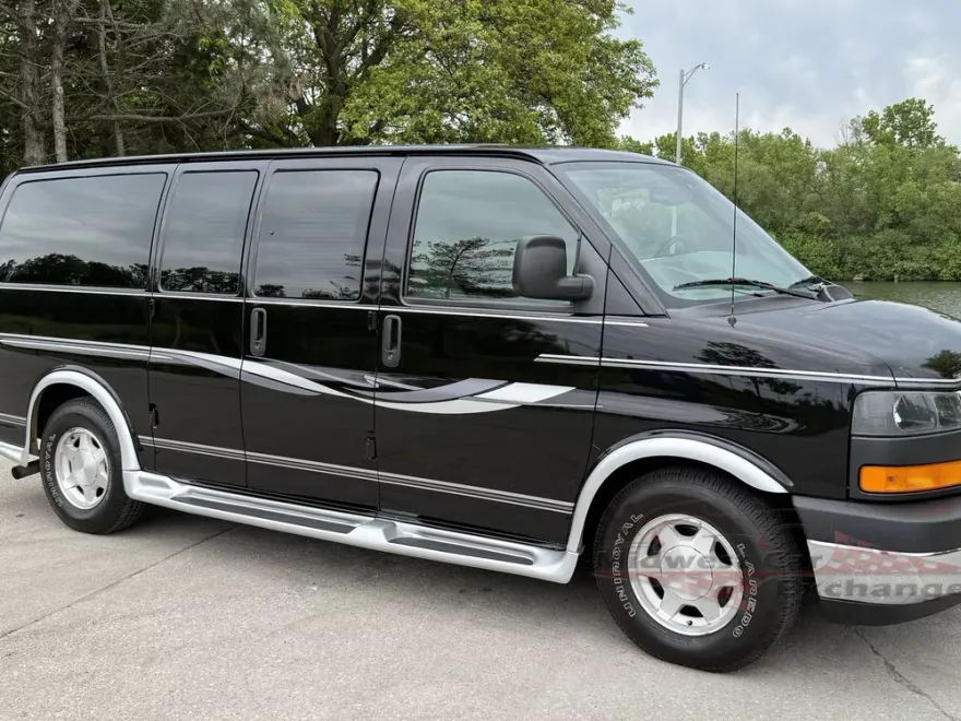 2006 Gmc Savana 1500 photo 1