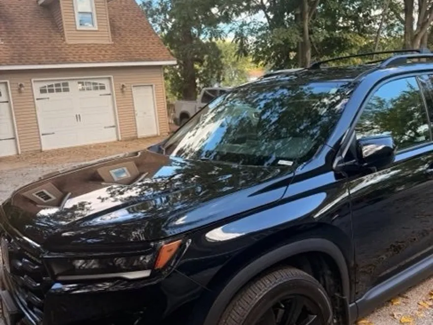 2025 Honda Pilot Black Edition photo 1