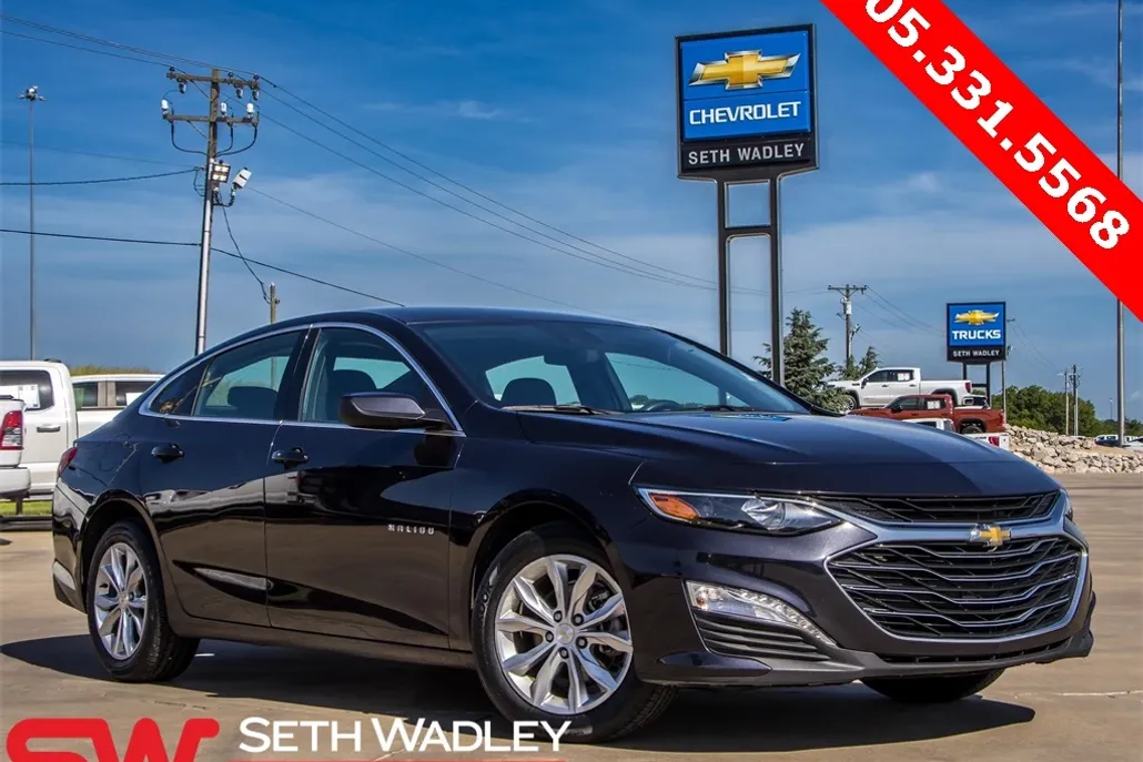 2023 Chevrolet Malibu 1LT photo 1