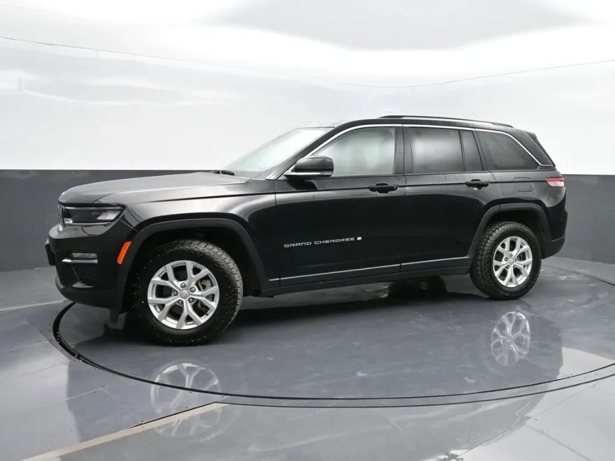 2023 Jeep Grand Cherokee Limited photo 1