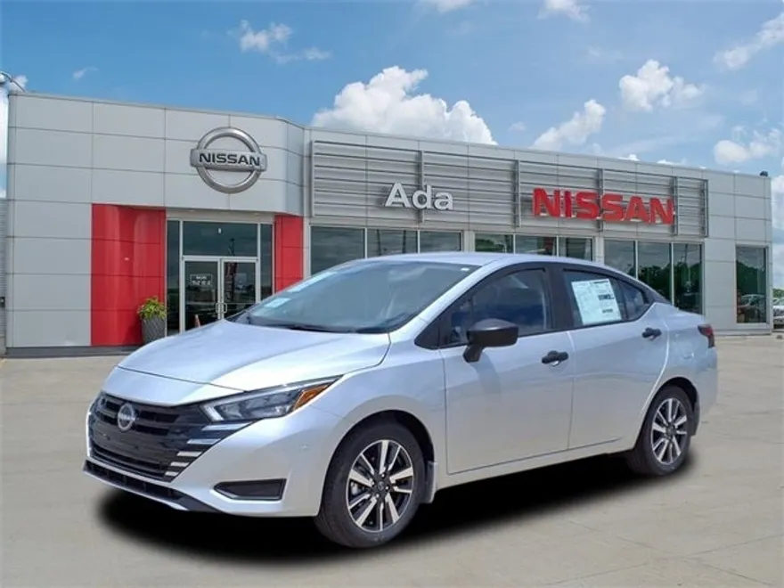 2025 Nissan Versa 1.6 S photo 1
