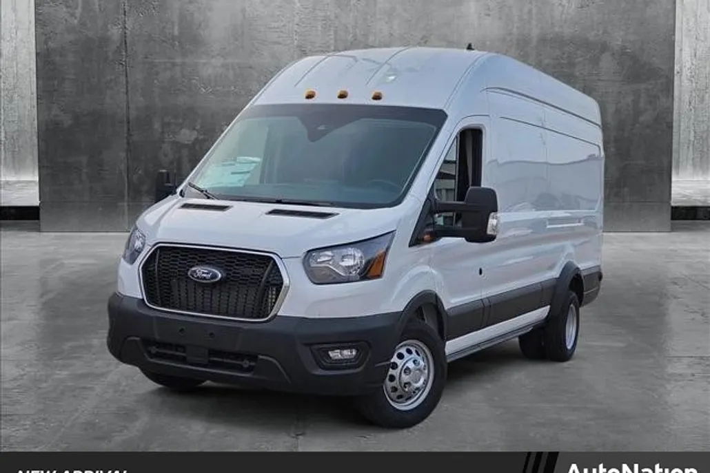 2025 Ford Transit photo 1