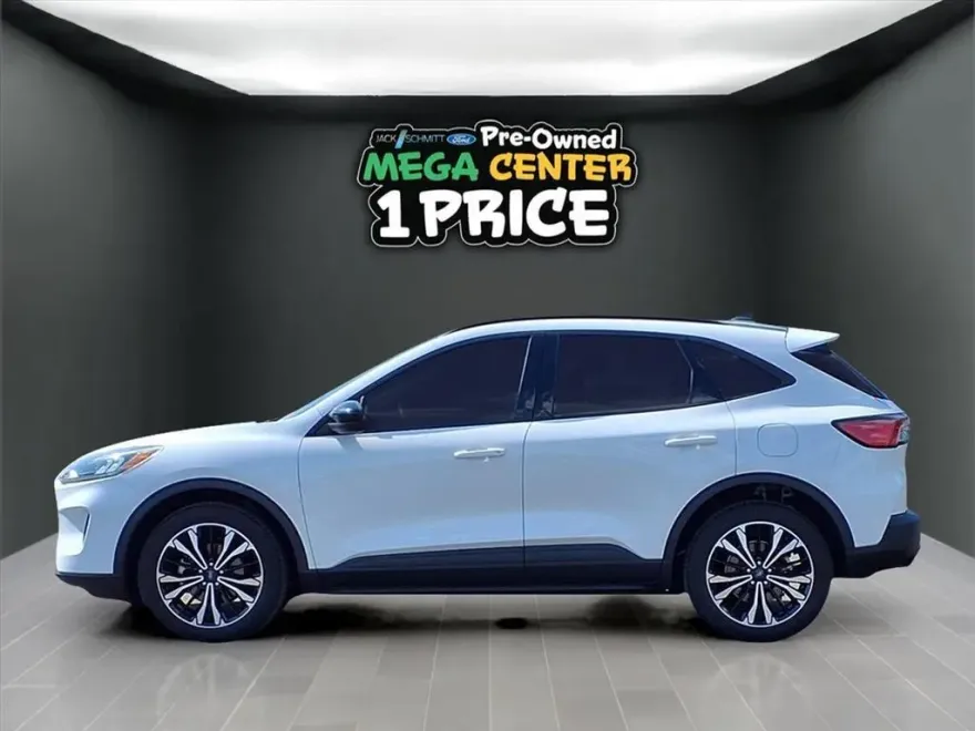 2021 Ford Escape SE photo 1