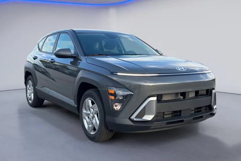 2026 Hyundai Kona SE photo 1