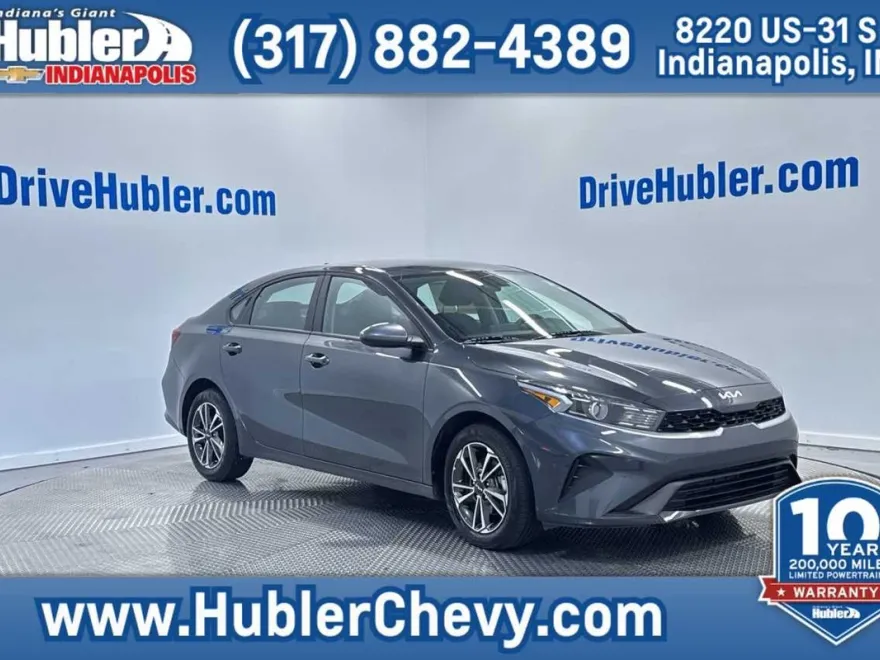 2024 Kia Forte LXS photo 1