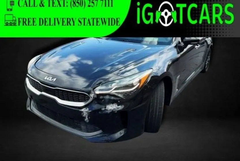 2018 Kia Stinger Premium photo 1