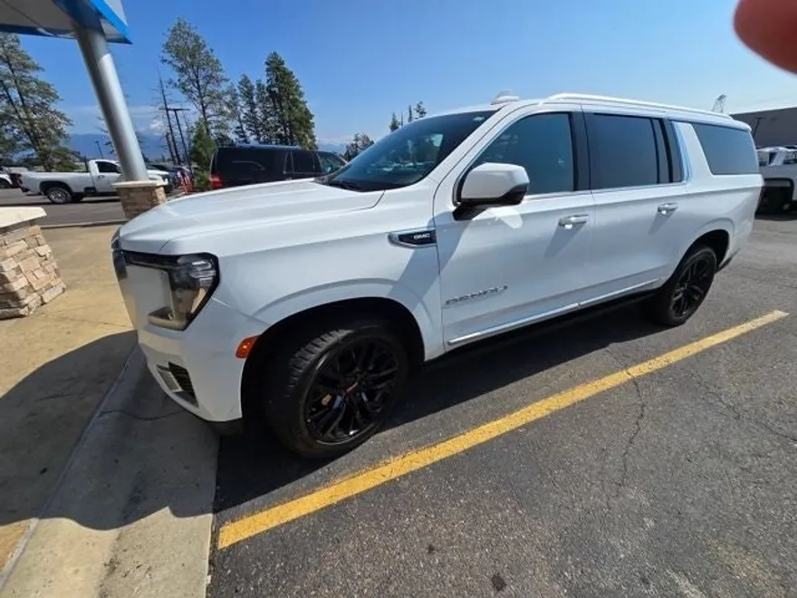 2021 Gmc Yukon XL Denali photo 1