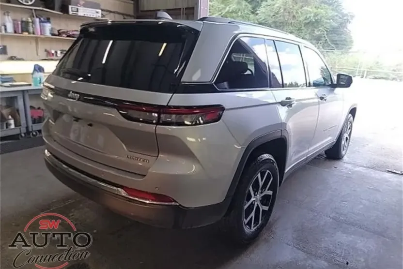 2024 Jeep Grand Cherokee Limited photo 1