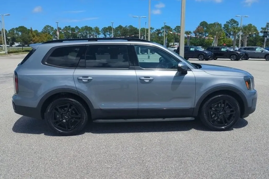2024 Kia Telluride SX Prestige X-Line photo 1