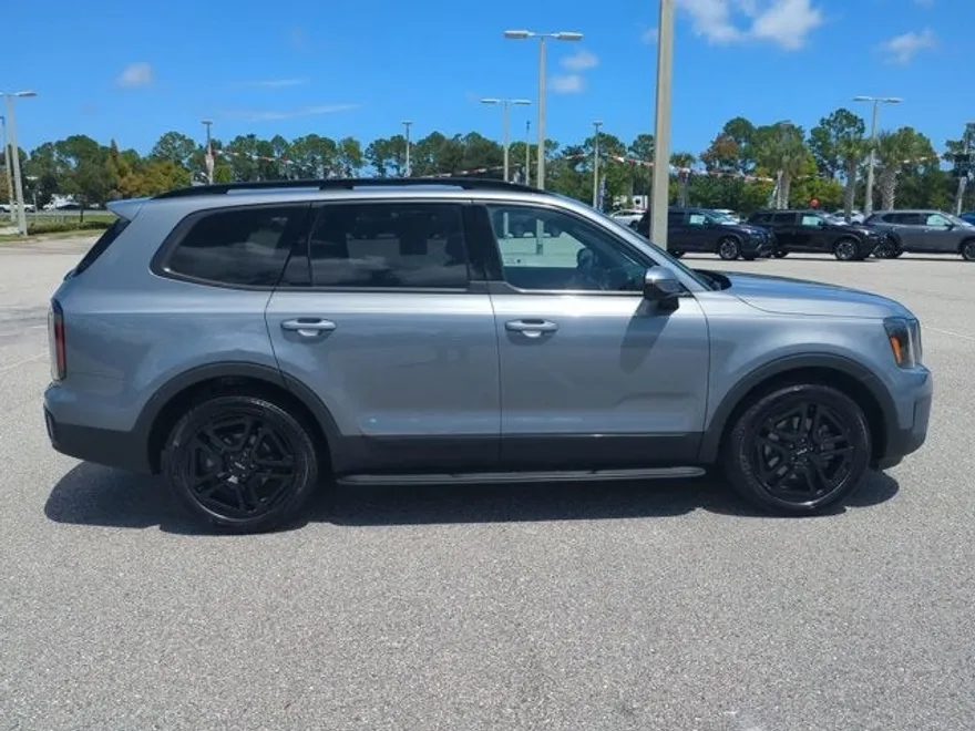 2024 Kia Telluride SX Prestige X-Line photo 1