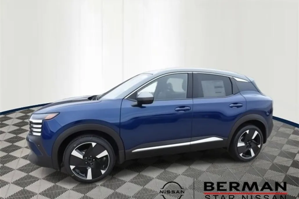 2025 Nissan Kicks SR photo 1