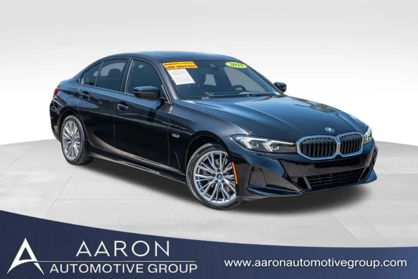 2023 Bmw 330e photo 1