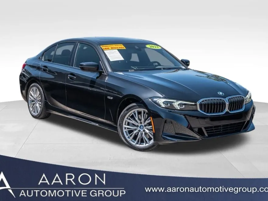 2023 Bmw 330e photo 1