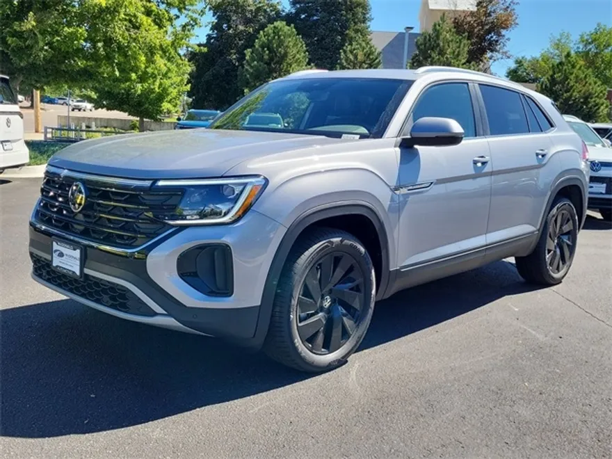 2026 Volkswagen Atlas Cross Sport SE Technology photo 1
