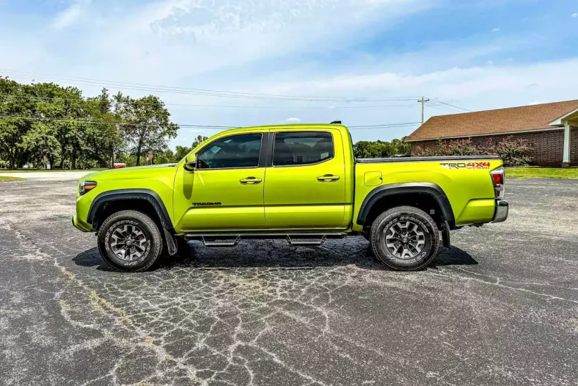 2023 Toyota Tacoma 4x4 SR photo 1