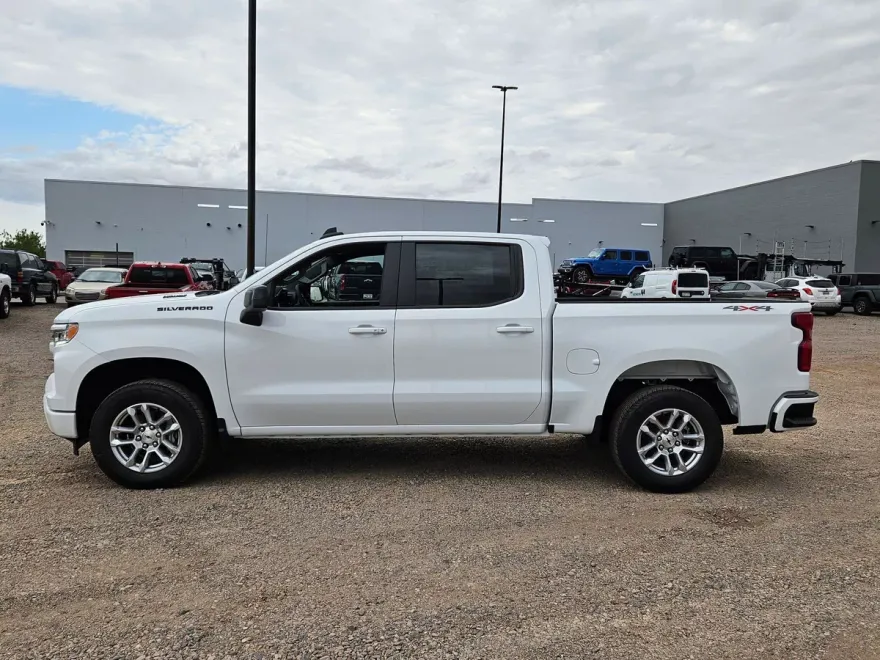 2025 Chevrolet Silverado 1500 RST photo 1